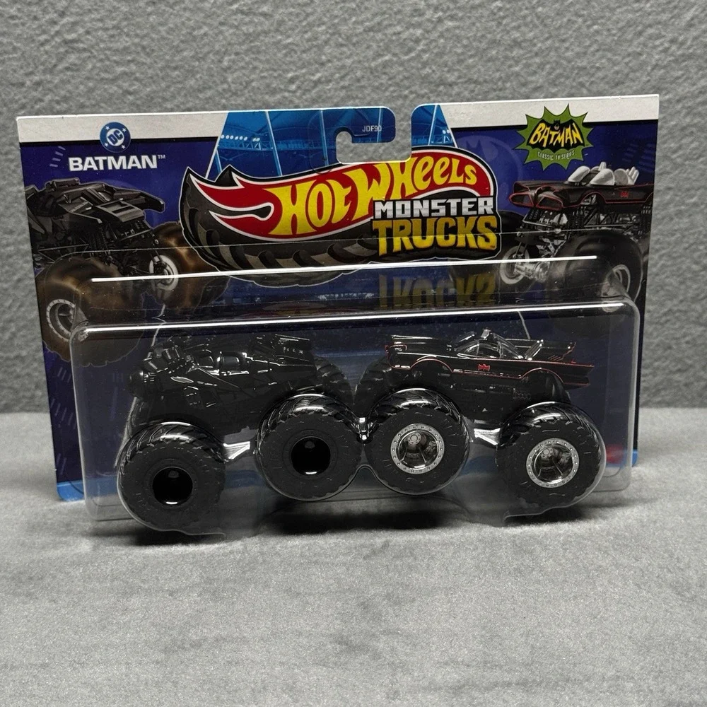 Hot Wheels Monster Trucks Batman VS Batman Demolition Doubles Batmobiles Trucks